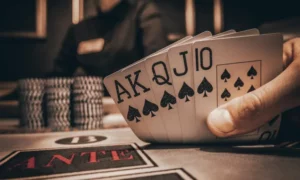 Interesting things about the Poker online